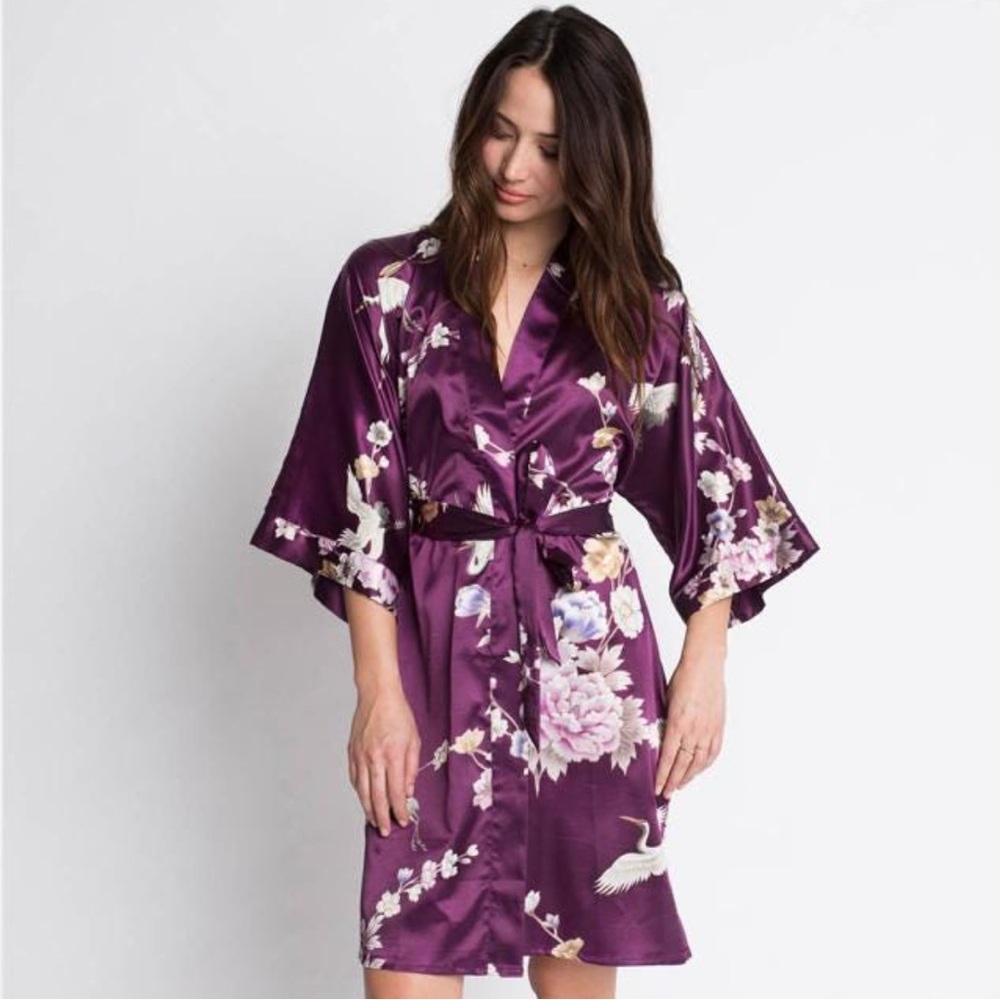 KIM+ONO | Kimono Robe Short in Plum Chrysanthemum & Crane | OS | NWOT